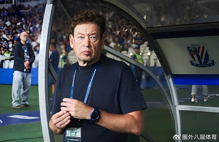 世界杯官网直播客户端下载入口-意外！为何于汉超退役后本赛季申花本土锋霸就哑火了，至今未进球|上海申花|斯卢茨基|杨皓宇|范志毅|刘诚宇_新浪体育_新浪新闻